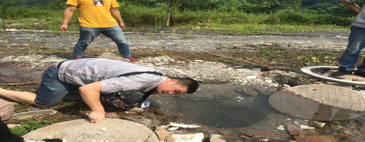 營(yíng)銷部開(kāi)展開(kāi)學(xué)前夕校園供水保障巡查